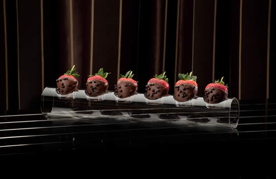 amenity GT Resort chocolateStrawberries-